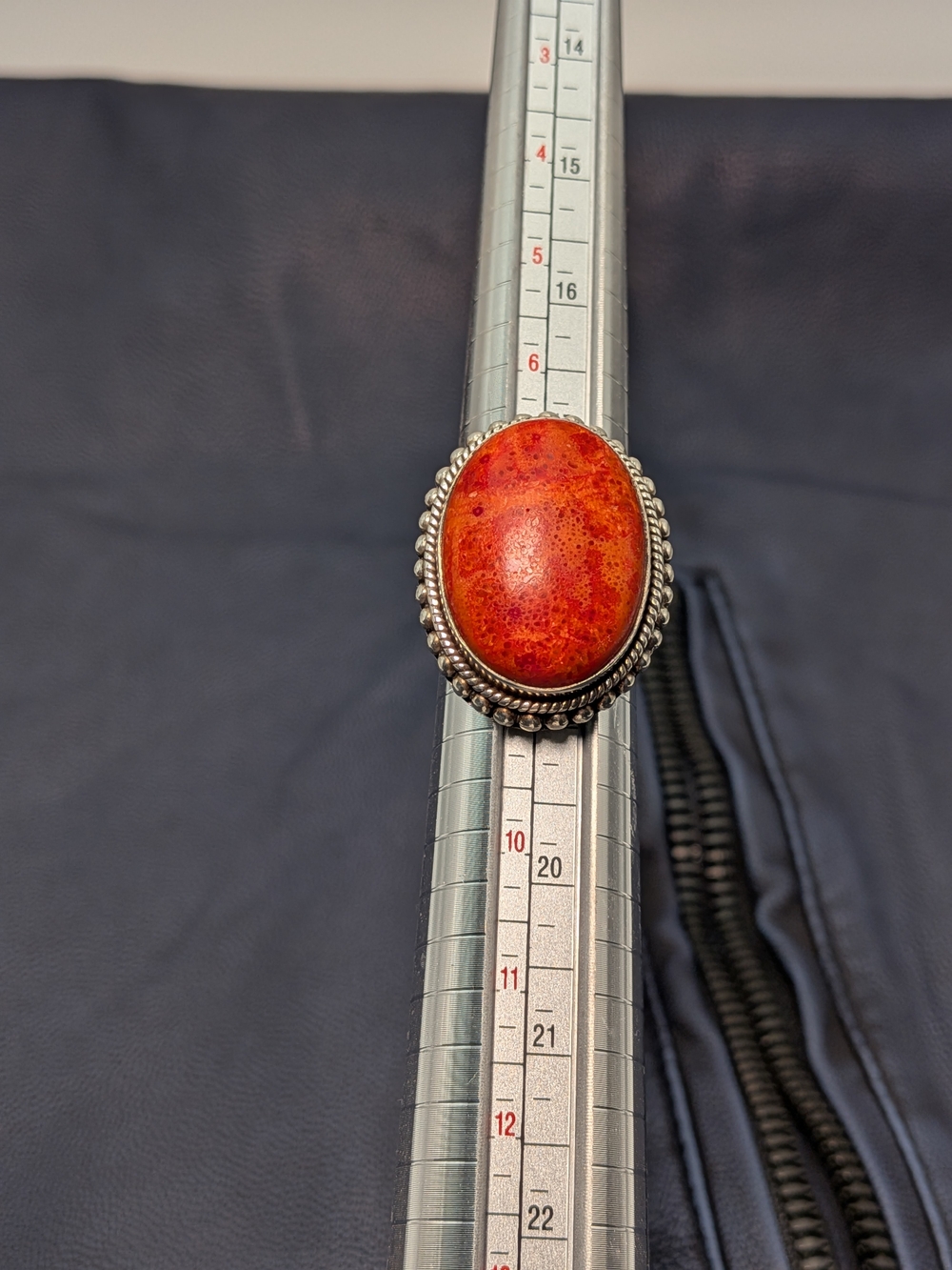 Heavy 13.2g 925 Sterling Silver Red Coral Ring Sz 8.25 - Picture 8 of 10